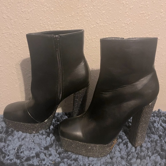 Fashion Nova Platform Booties - Picture 3 of 7